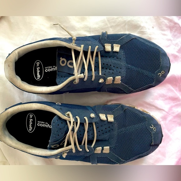 ON Cloud Sneakers Blue - Picture 1 of 8